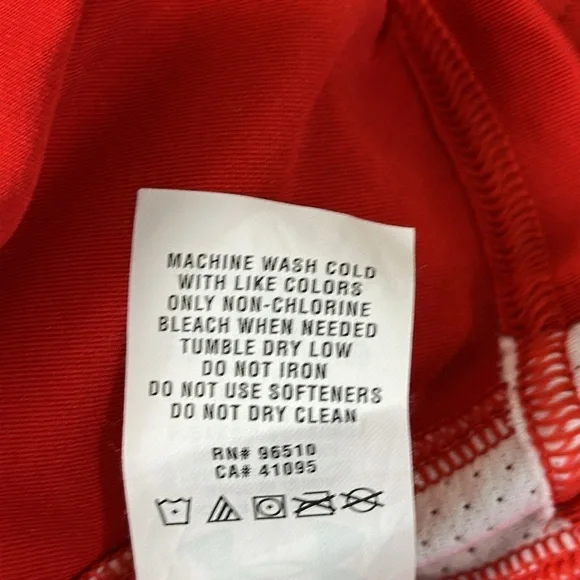 Under Armour Women's Longsleeve Volleyball Shirt Heat Gear Size XXL NWT - Picture 8 of 8